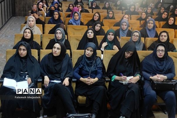 برگزاری کارگاه آموزش ریاضی ویژه آموزگاران دوره ابتدایی شهرستان‌قرچک