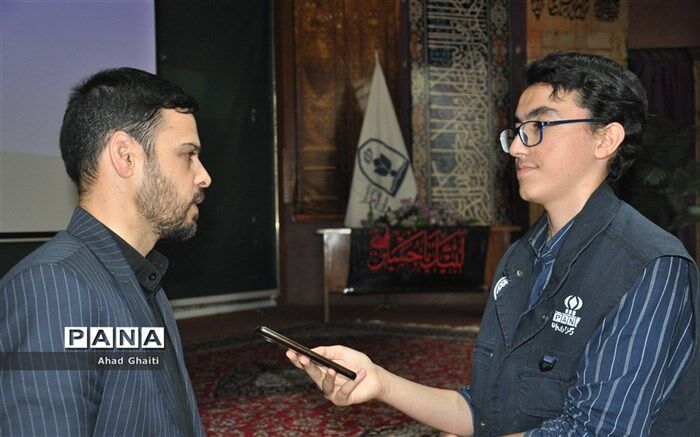 هر مدرسه باید یک دانش آموز خبرنگار داشته باشد