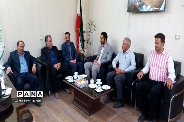 تجلیل از خبرنگاران شهرستان زارچ