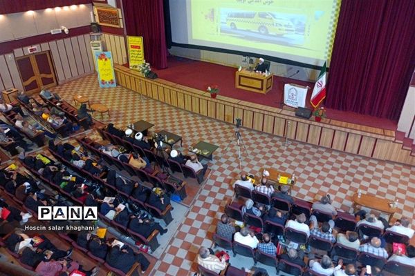 برگزاری کارگاه آموزشی اخلاق حرفه‌ای کسب و کار رانندگان سرویس مدارس  در شیراز