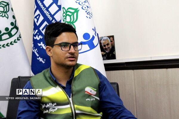 نشست هم‌اندیشی  پسران تیم دانش‌آموزی تولید محتوا سازمان دانش‌آموزی شهرستان‌های تهران