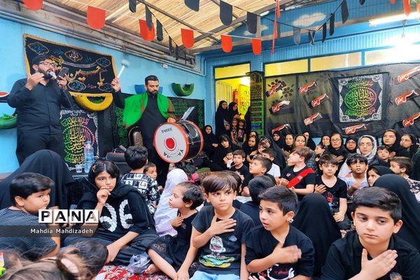 برگزاری مراسم آیین سوگواره کودکان عاشورایی در ناحیه ۶ مشهد مقدس