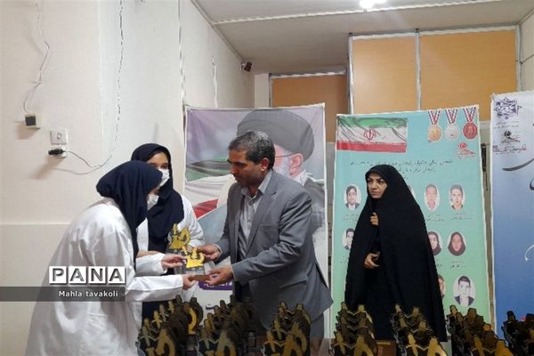 چهارمین جشنواره علمی پژوهشی آزمایشگاهی علوم تجربی