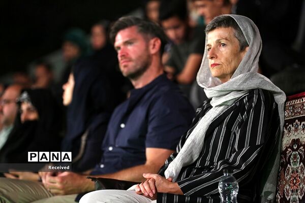 تعزیه‌های «شبیه نور» در پردیس تئاتر تهران با حضور سفیر استرالیا و ترکیه