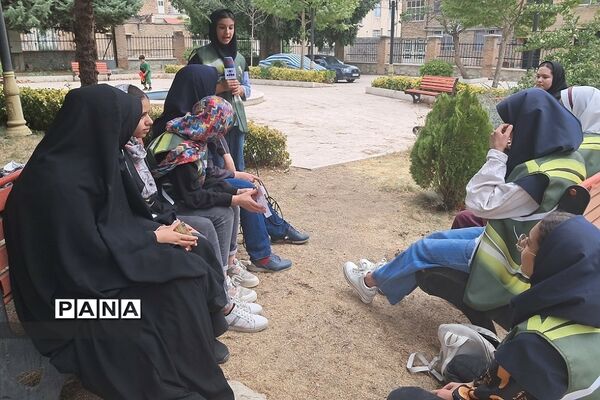 برگزاری کارگاه‌ آموزشی خبرنگاری در اردوی مثبت دهه هشتادی‌های رودهن