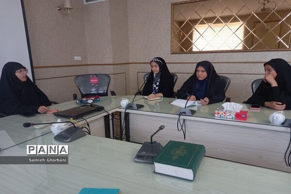 اولین جلسه تکمیلی کارگاه تولید محتوا دختران ناحیه ۵
