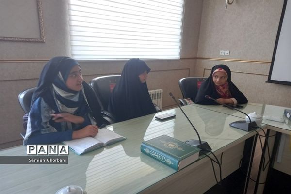 اولین جلسه تکمیلی کارگاه تولید محتوا دختران ناحیه ۵