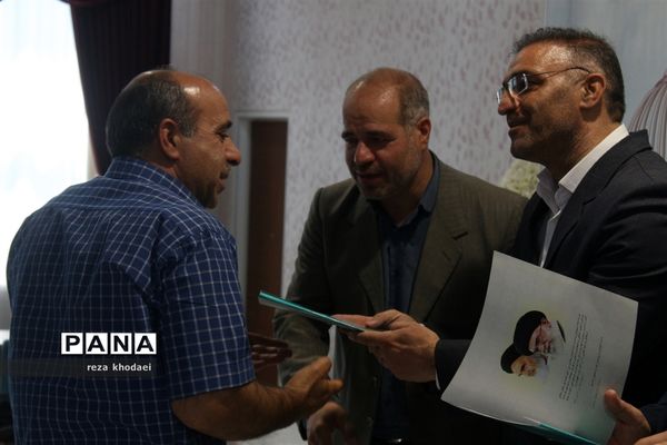 مراسم تجلیل از آزادگان فرهنگی استان آذربایجان شرقی