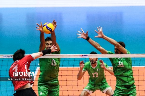 دیدار تیم‌های والیبال کره جنوبی و پاکستان