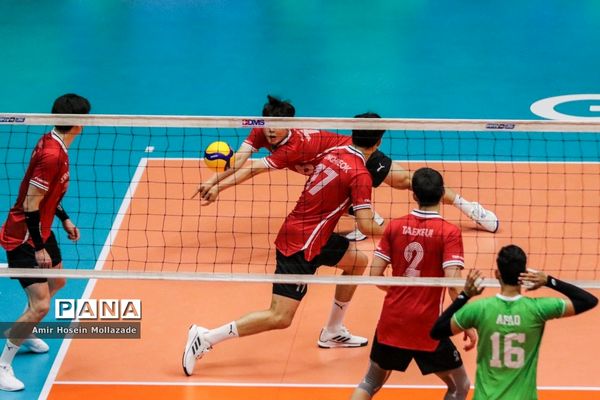 دیدار تیم‌های والیبال کره جنوبی و پاکستان