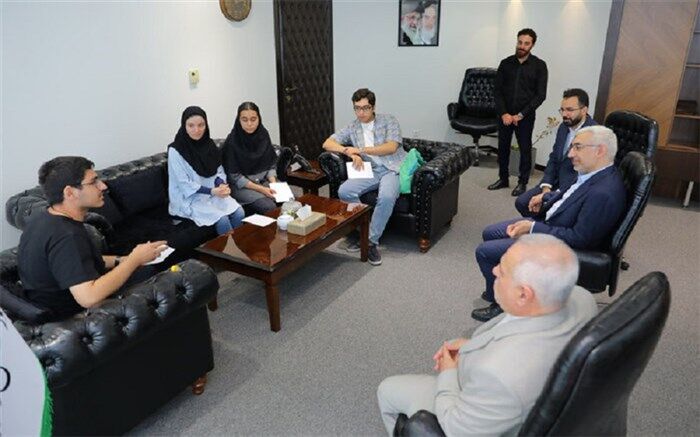 بازدید برگزیدگان المپیاد دانش‌آموزی از ارکان بازار سرمایه