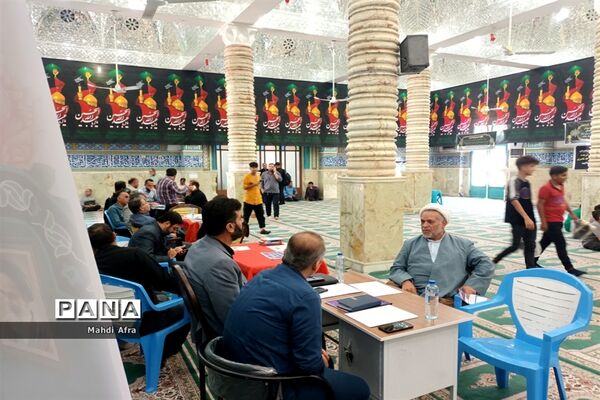 برپایی میز خدمت در مصلی نماز جمعه بهبهان به مناسبت هفته دولت