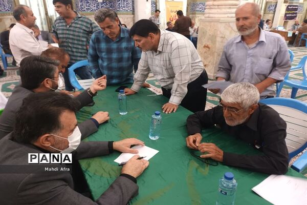 برپایی میز خدمت در مصلی نماز جمعه بهبهان به مناسبت هفته دولت