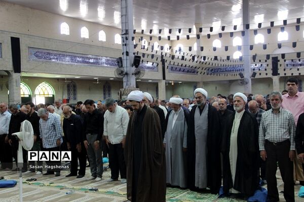 برگزاری  نماز جمعه شهرستان اسلامشهر و برپایی میزخدمت به مناسبت هفته دولت