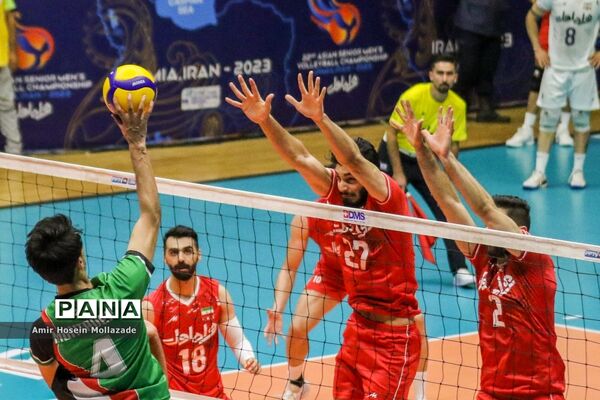 دیدار تیم‌های ایران و عراق در لیگ والیبال مردان آسیا