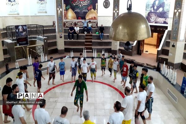 ورزش زورخانه‌ای دانش‌آموزان ناحیه یک  بهارستان