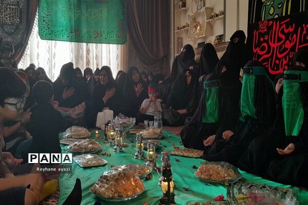 روضه خانگی مجلس عزاداری حضرت رقیه با دکلمه خوانی دانش‌آموزان عضو سازمان دانش‌آموزی