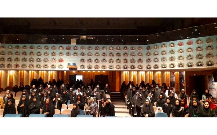 برگزاری همایش دختران ماه در سمنان/فیلم