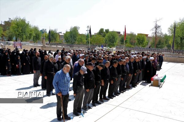 مراسم تشییع پیکر ابوالشهیدین «برجعلی زاده» در قم