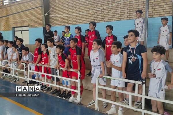 برگزاری مسابقات والیبال نونهالان در شهرستان قرچک