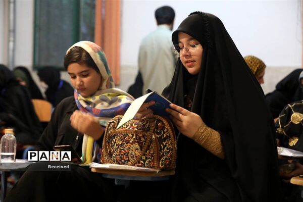 برگزاری کلاس‌ها و کارگاه‌های آموزشی در نخستین روز اردوی پویش کتابخوانی «هیس طوری»