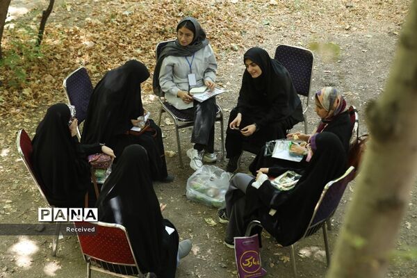 برگزاری کلاس‌ها و کارگاه‌های آموزشی در نخستین روز اردوی پویش کتابخوانی «هیس طوری»