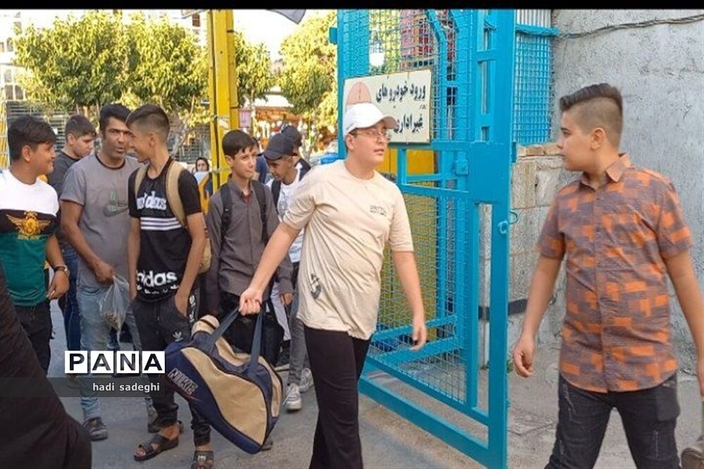 اعزام پسران زیارت اولی شهرستان فاروج به مشهد مقدس