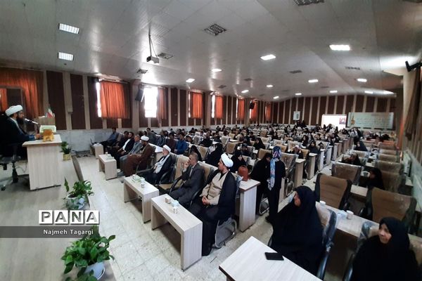 محفل قرآنی و اختتامیه کلاس‌های قرآن در شهرستان مه ولات