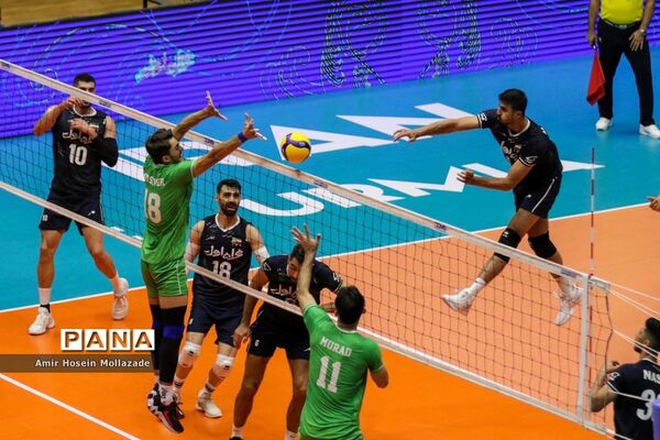 دیدار تیم‌های ایران و پاکستان در مرحله حذفی لیگ والیبال مردان آسیا