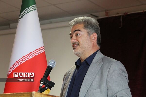 جلسه هم‌اندیشی روسای انجمن اولیا و مربیان مدارس شهرستان پردیس
