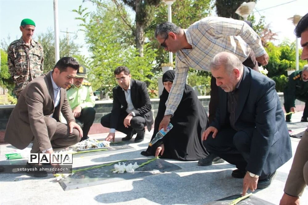 غبارروبی گلزار شهدا در گلوگاه