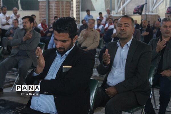 تجدید بیعت مسئولان استانی با شهیدان در اولین روز از هفته دولت