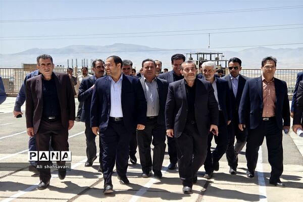 آیین افتتاح مرکز آموزشی، رفاهی فرهنگیان شماره سه کرمانشاه و دبستان ۱۵ کلاسه تلاش