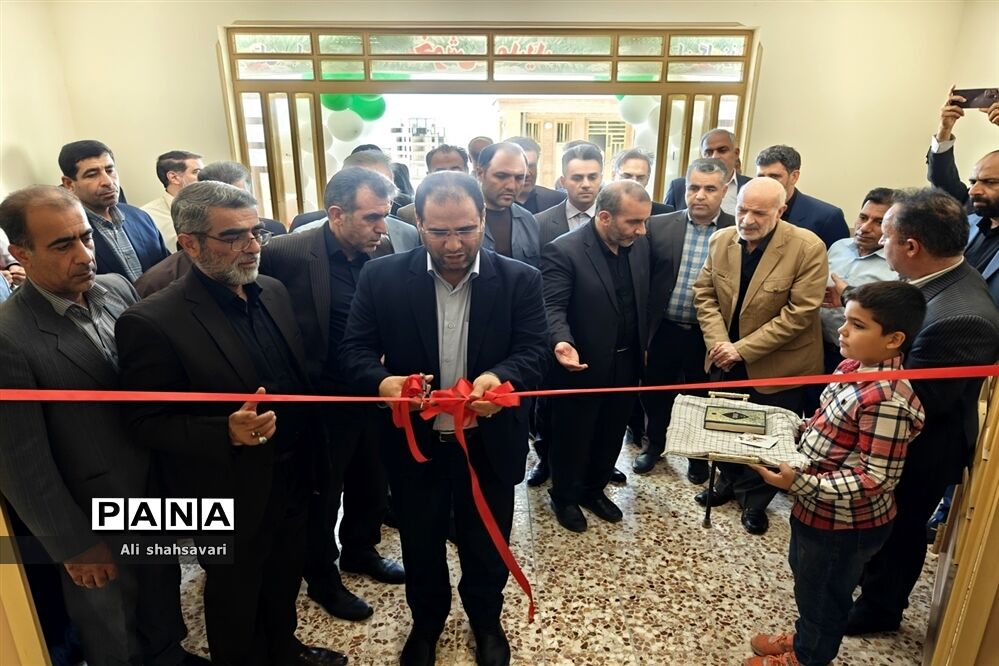 آیین افتتاح مرکز آموزشی، رفاهی فرهنگیان شماره سه کرمانشاه و دبستان ۱۵ کلاسه تلاش