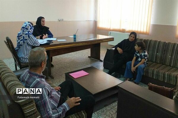 فعالیت مرکز مشاوره انتخاب رشته کنکور ویژه دانش‌آموزان در ملارد