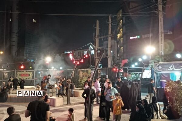 برپایی موکب حسینی با همت نوجوانان کرجی
