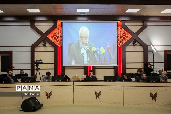 نشست خبری رئیس دانشگاه آزاد اسلامی