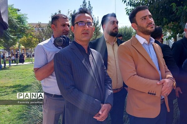 آیین بدرقه خادمان و زائران اربعین حسینی به کربلا در بهارستان 2
