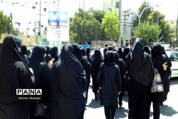 تشییع پیکر مطهر مادر شهید نظارت در شهرستان ملارد