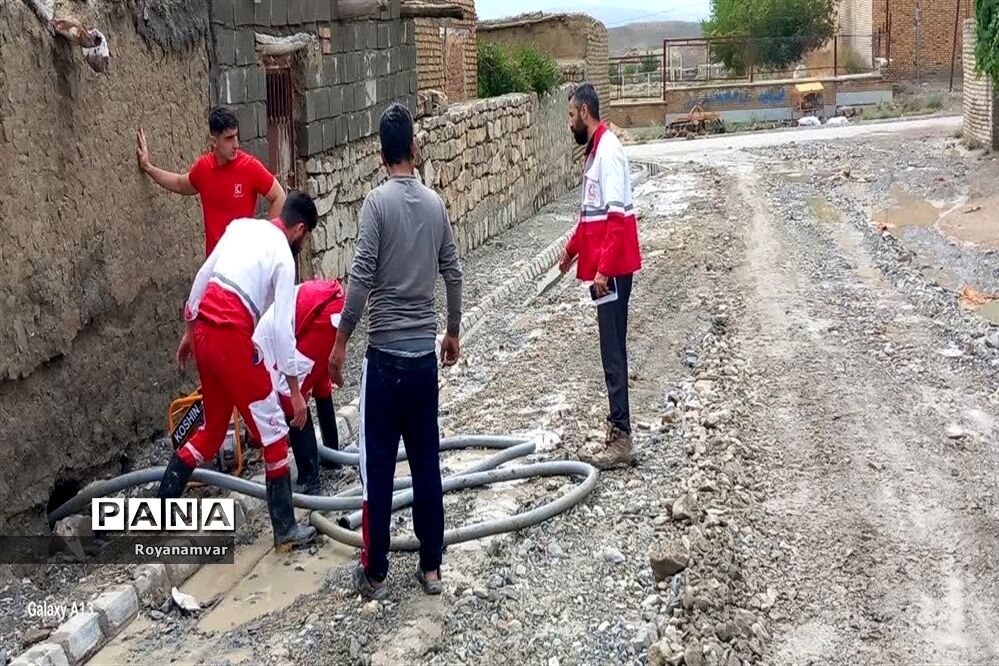 وقوع سیل در روستاهای توابع مانه وسملقان درپی بارش باران