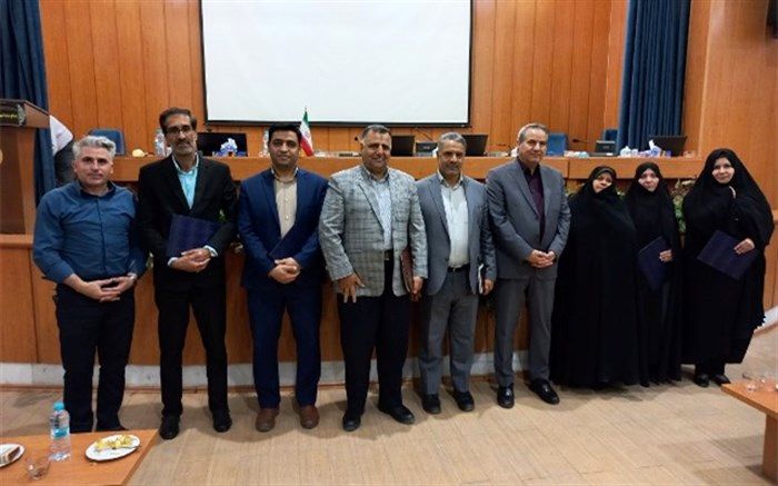 معلمان و کارمندان آموزش و پرورش از بهترین کارمندان دولت به شمار می‌روند