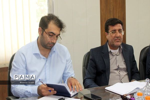 جلسه شورای اداری معاونت پرورشی و فرهنگی  آموزش و پرورش استان بوشهر