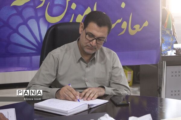 نشست هم‌اندیشی طرح ملی بازگشایی مدارس استان بوشهر