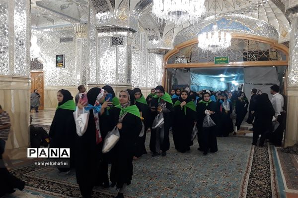 اولین روز از اردوی زیارت اولی‌های فارس در حرم امام رضا(ع)
