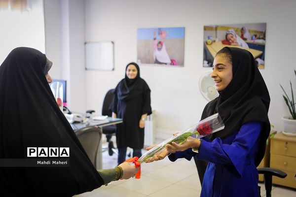 بازدیدمدیرکل امور شاهد و ایثارگران وزارت آموزش و پرورش از خبرگزاری پانا