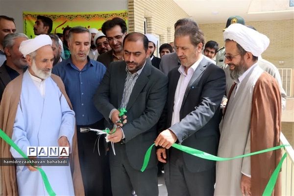 افتتاح۲۲ طرح عمرانی، ورزشی و آموزشی در بهاباد