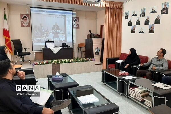 برگزاری وبینار آموزشی کارگروه پروژه مهر ۱۴۰۲ در آموزش و پرورش رودهن