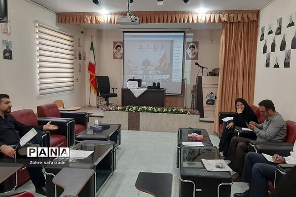 برگزاری وبینار آموزشی کارگروه پروژه مهر ۱۴۰۲ در آموزش و پرورش رودهن