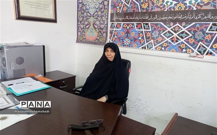 معلم هدایت‌گر و تقویت‌کننده توانایی های فراگیران است