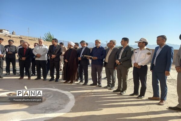 برگزاری آیین افتتاحیه طرح‌های عمرانی شهرداری خلیل‌آباد